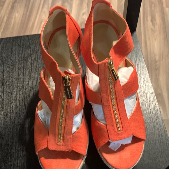 MICHAEL Michael Kors Shoes - Size 9 Michael Kors Berkley Platform Wedge